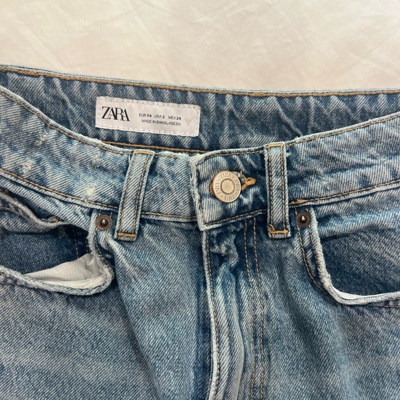 Zara Blue Jeans - Picture 2 of 2